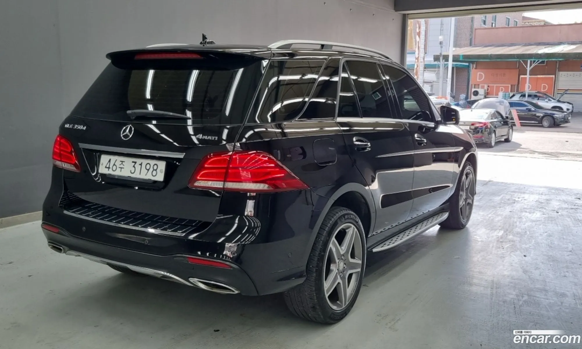 Mercedes-Benz GLE-Class W166 2017 — 12