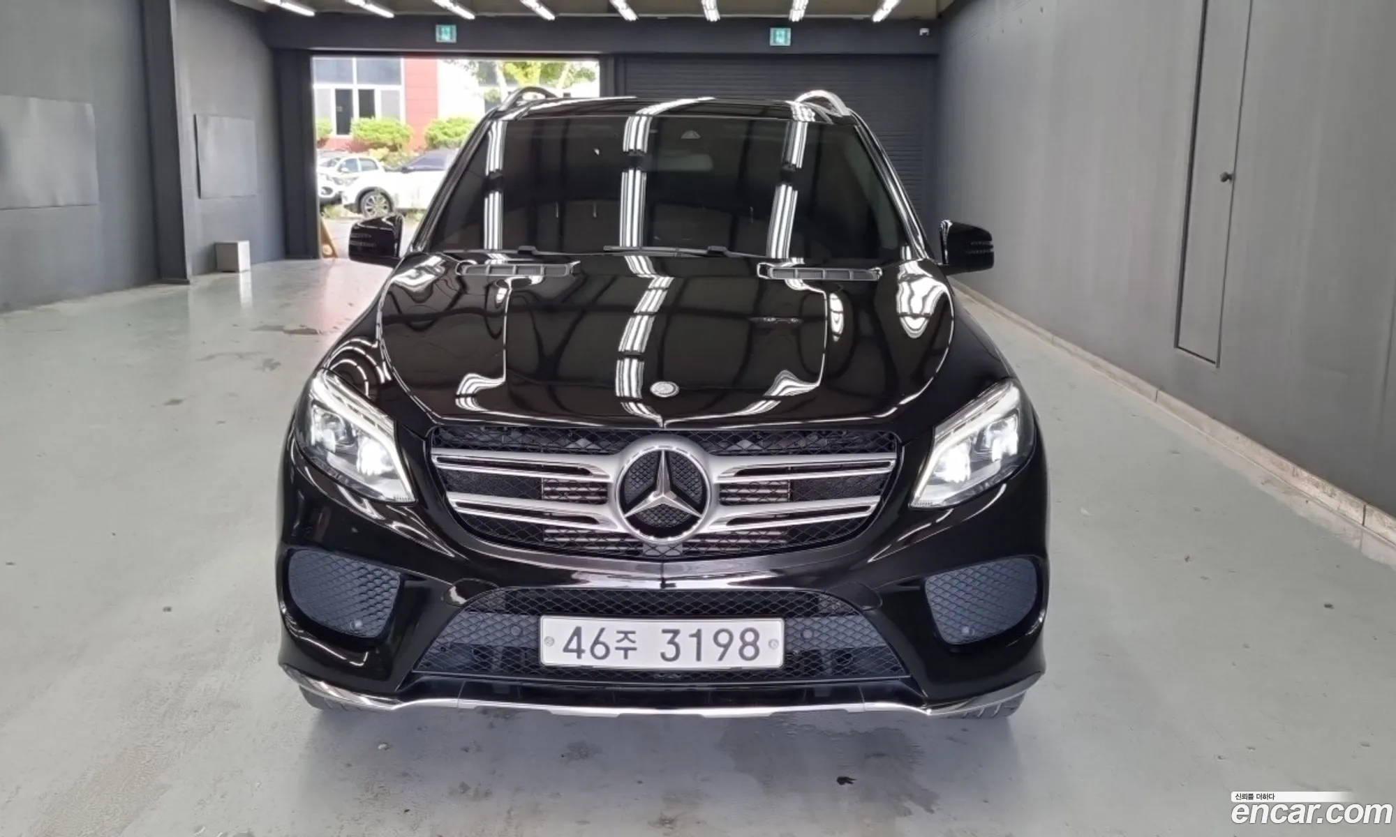 Mercedes-Benz GLE-Class W166 2017 — 9