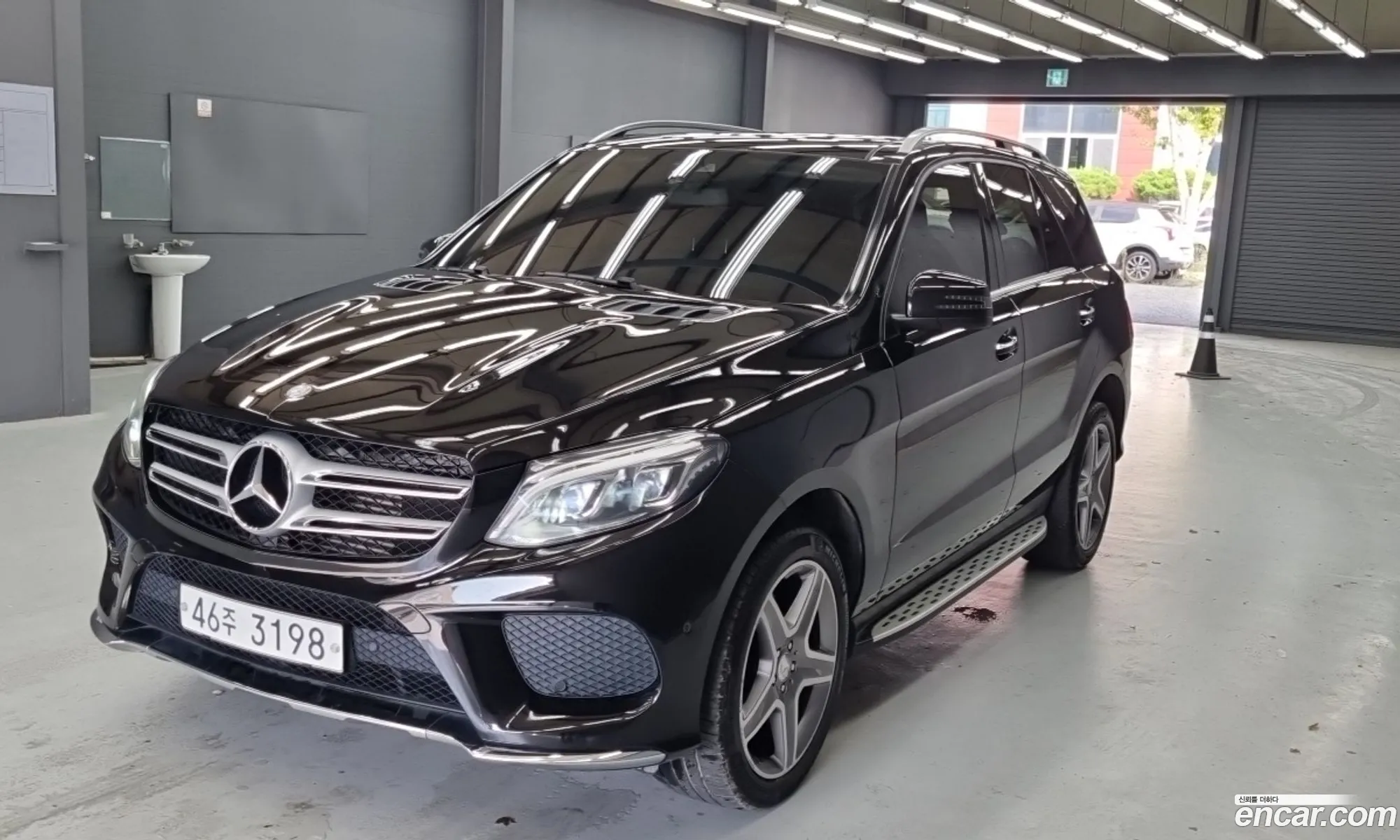 Mercedes-Benz GLE-Class W166 2017 — 18