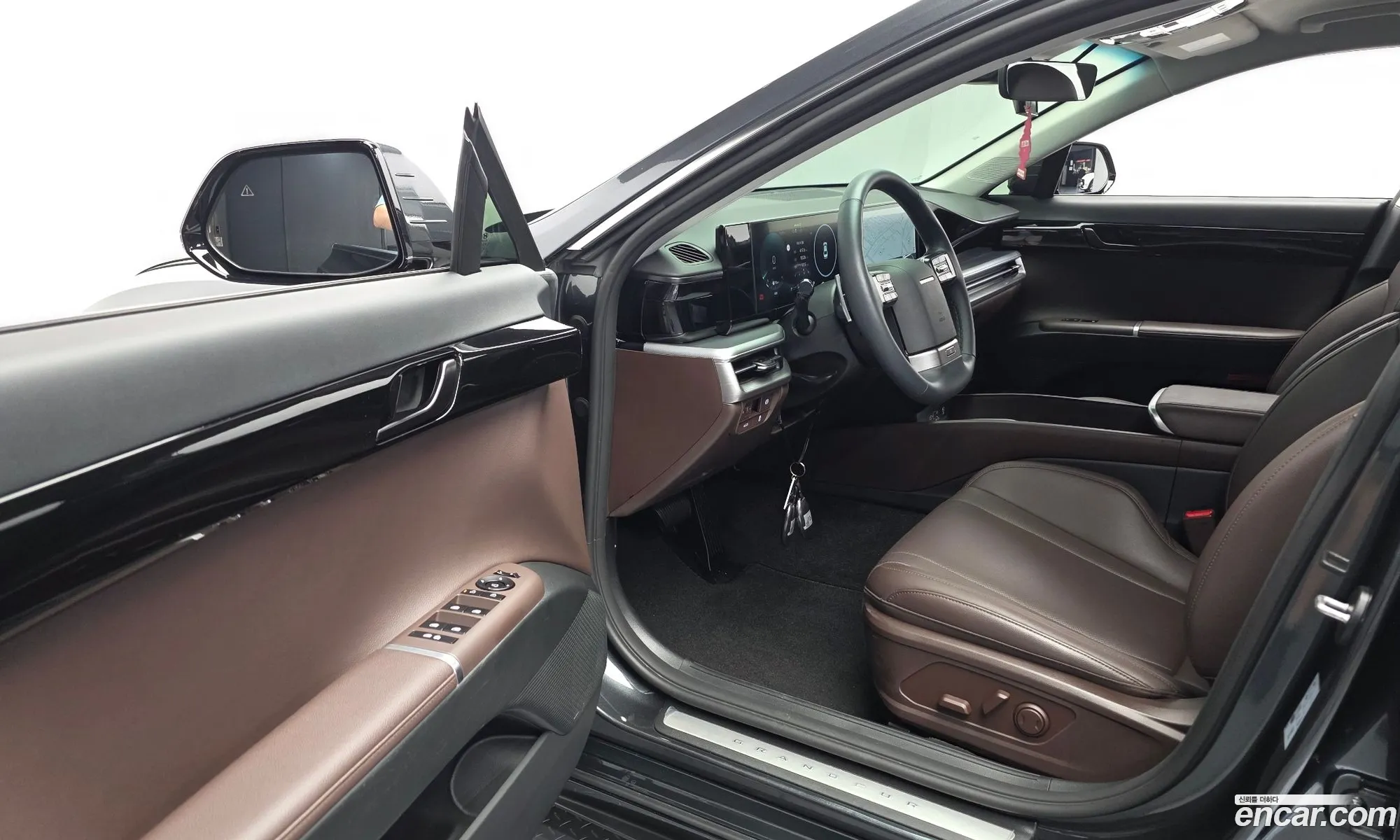 Hyundai Grandeur 2023 — 10