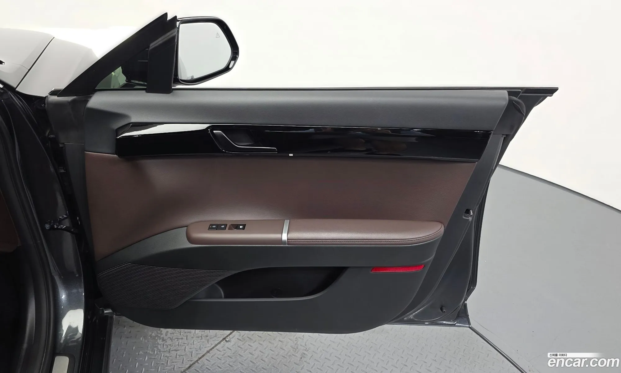 Hyundai Grandeur 2023 — 22