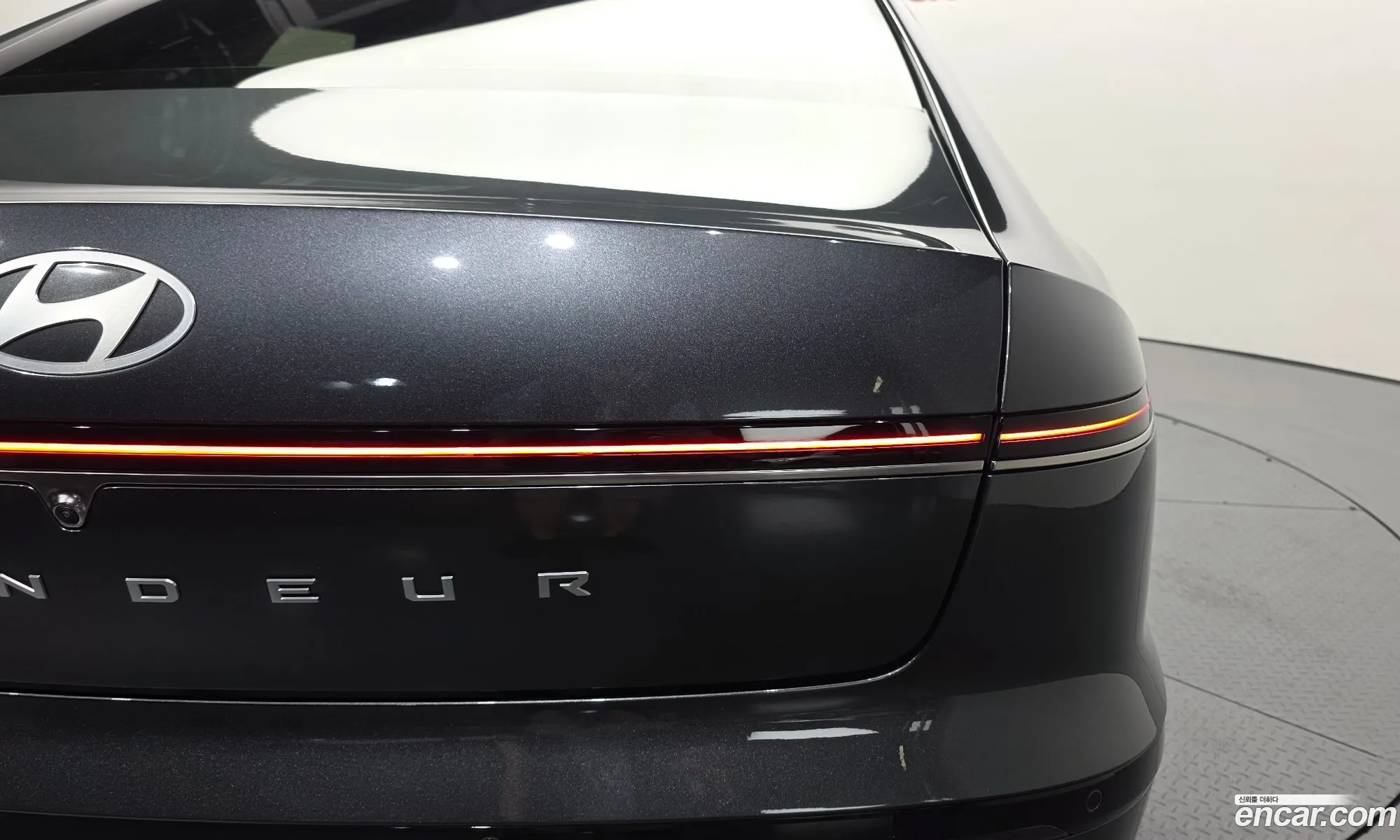 Hyundai Grandeur 2023 — 18