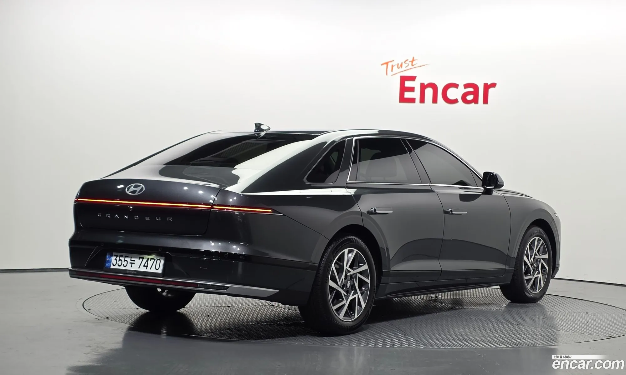 Hyundai Grandeur 2023 — 3