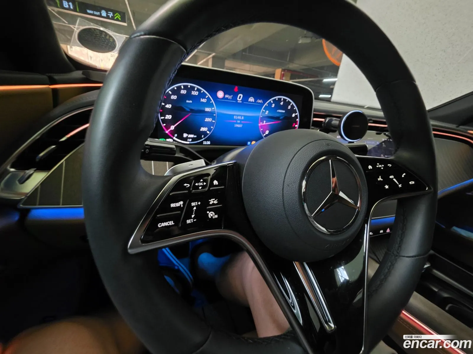 Mercedes-Benz E-Class W214 2025 — 13