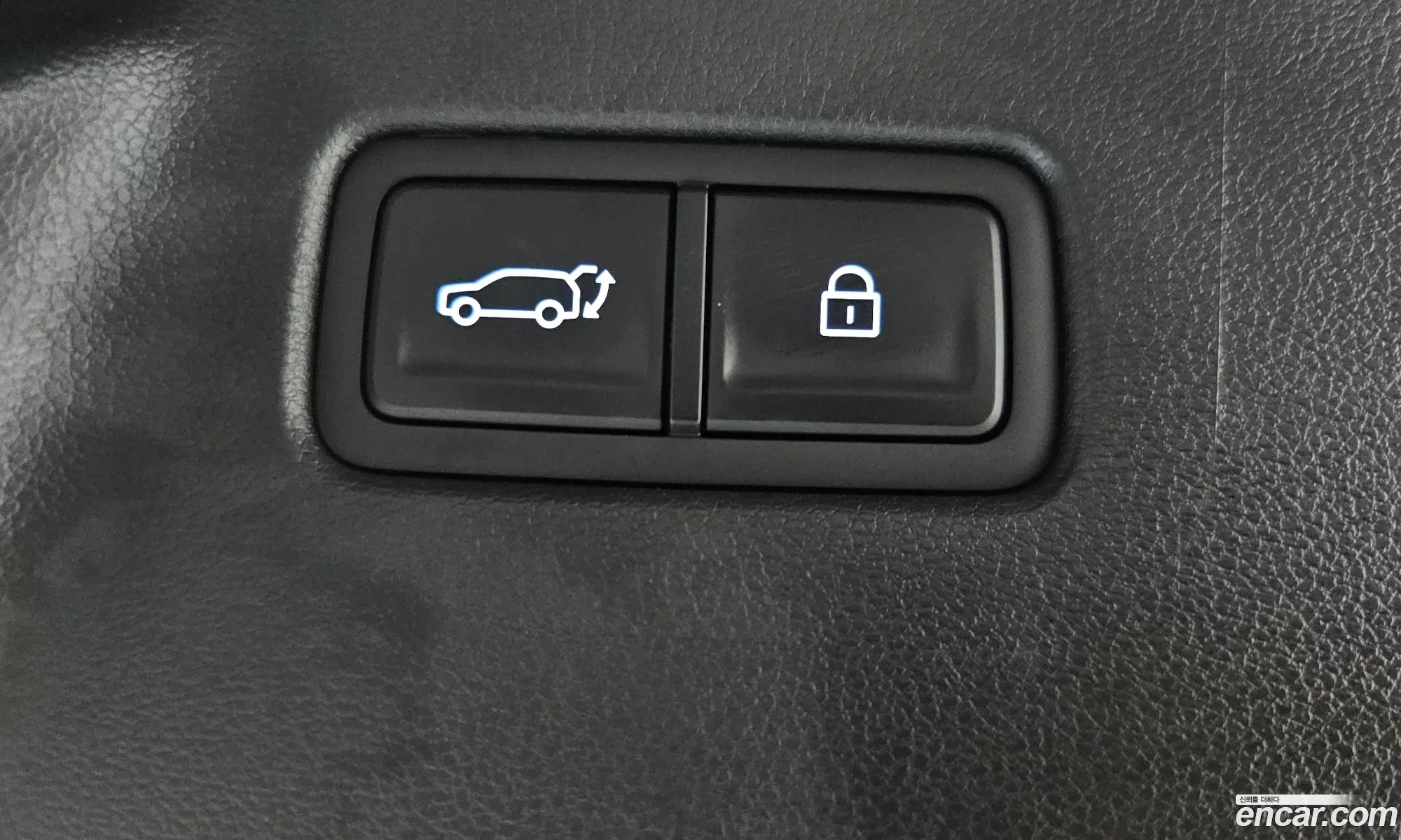 Hyundai Santa Fe 2026 — 28