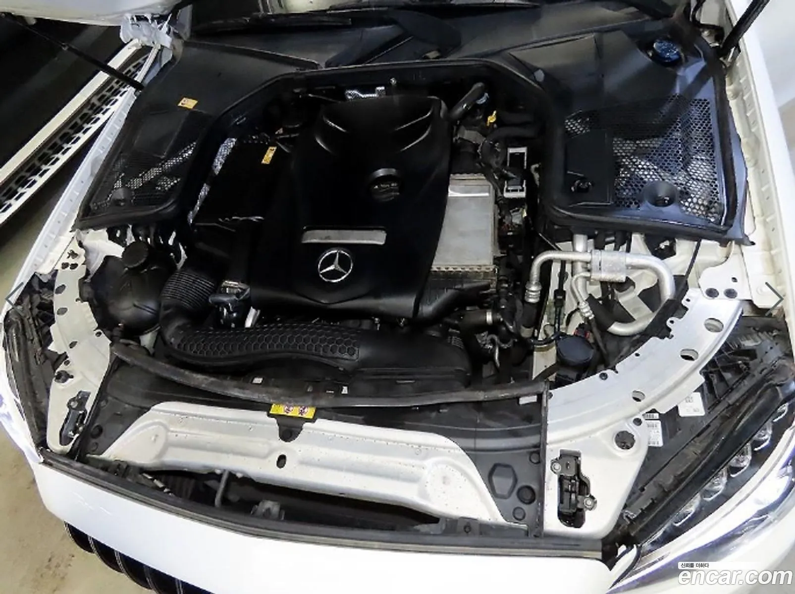 Mercedes-Benz C-Class W205 2015 — 10