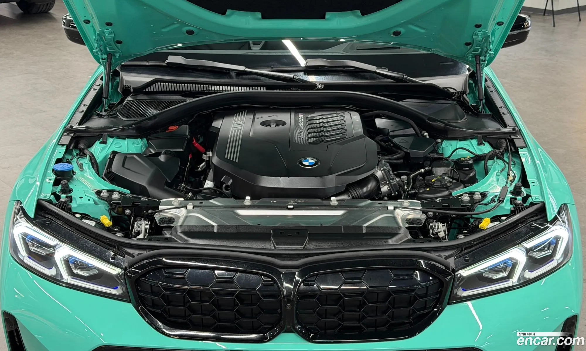 BMW 3 Series 2024 — 8