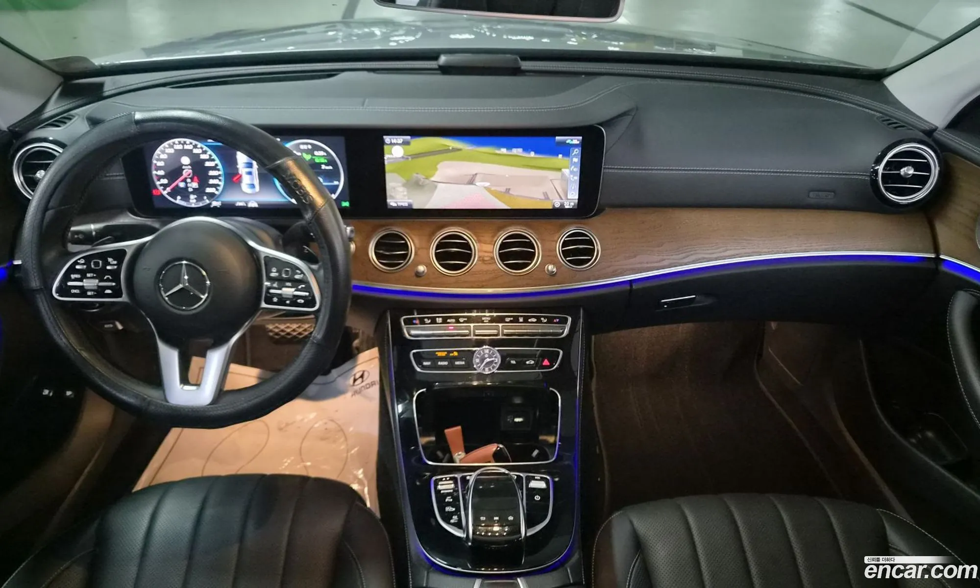 Mercedes-Benz E-Class W213 2020 — 10