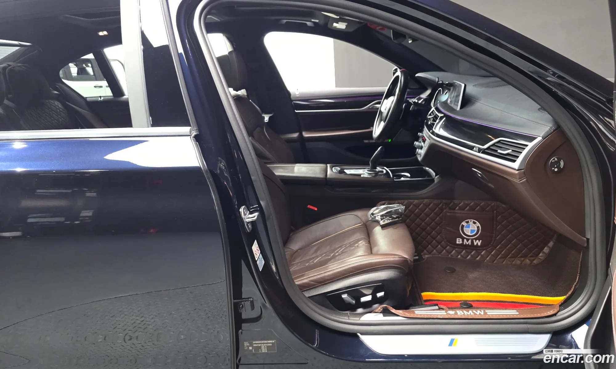 BMW 7 Series 2018 WBA7G6100JB243693 — 7