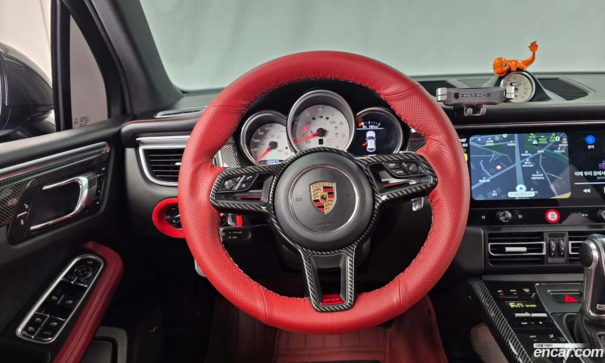 Porsche Macan 2017 WP1AG2955HLB81342 — 16