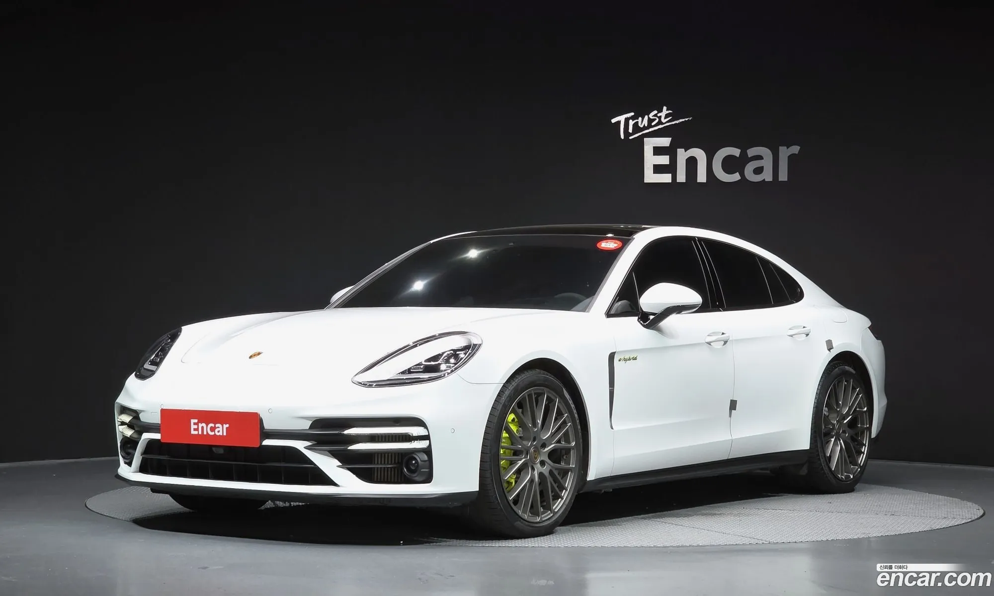 Porsche Panamera 2023 — 20