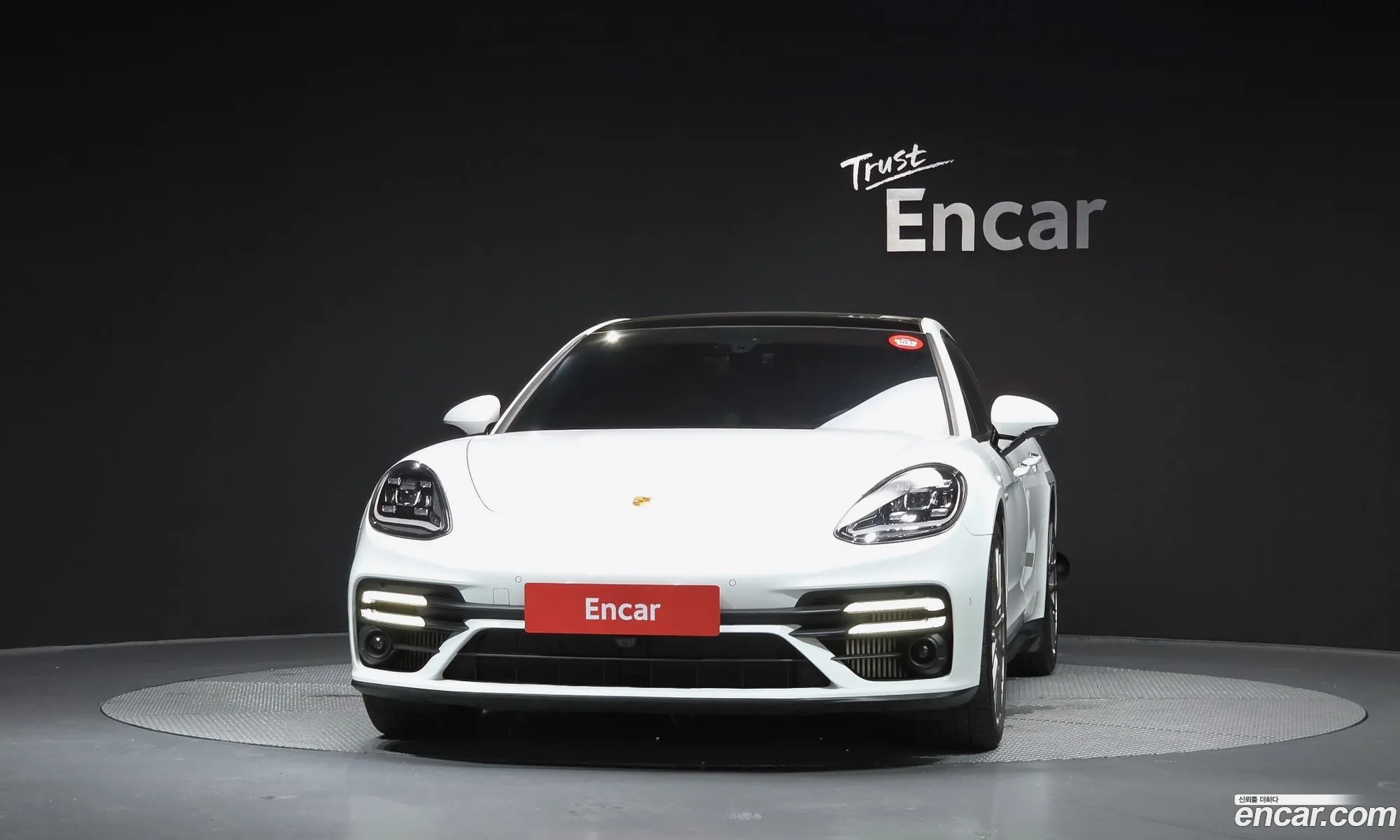 Porsche Panamera 2023 — 4
