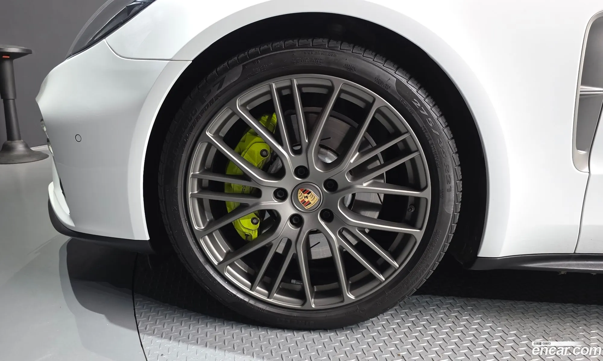 Porsche Panamera 2023 — 17