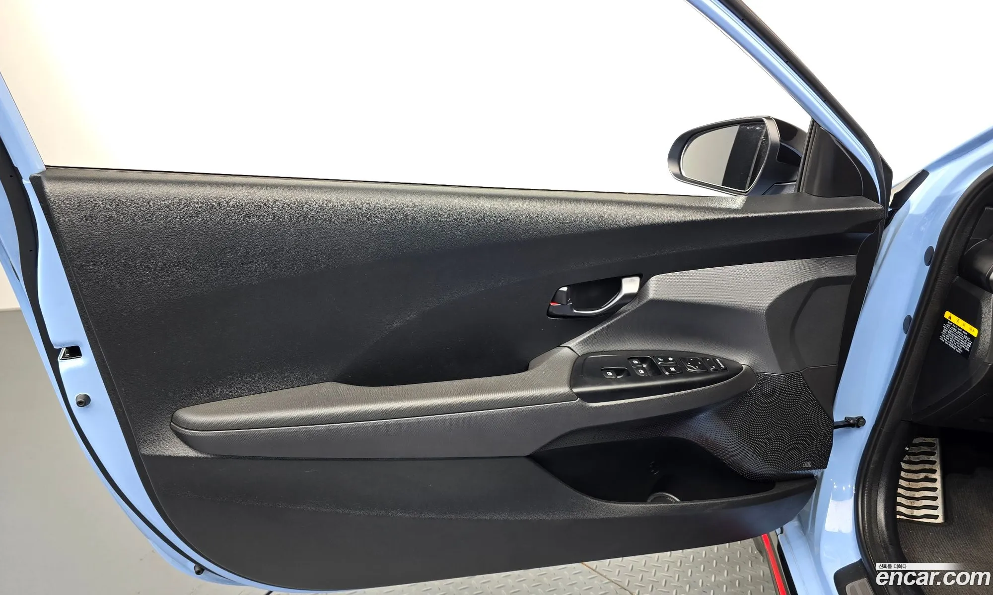 Hyundai Veloster 2019 — 23