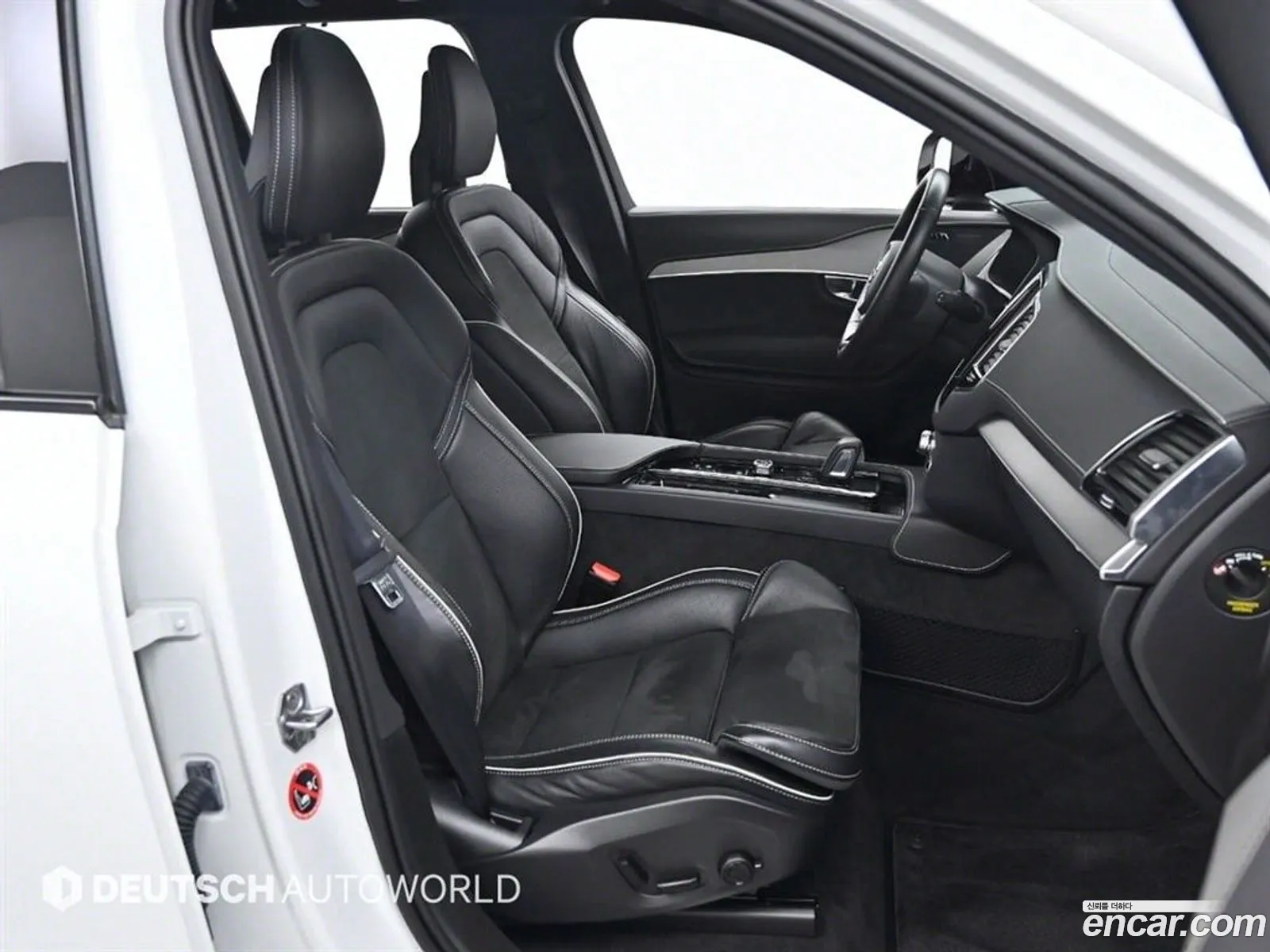 Volvo XC90 2020 — 3