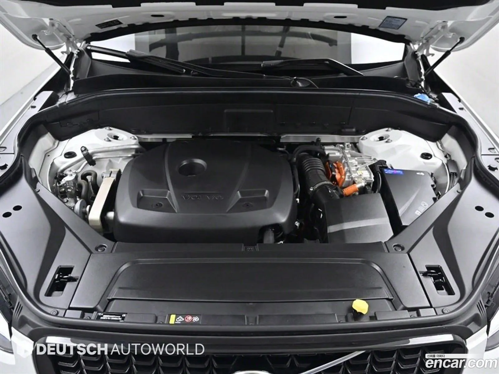 Volvo XC90 2020 — 19
