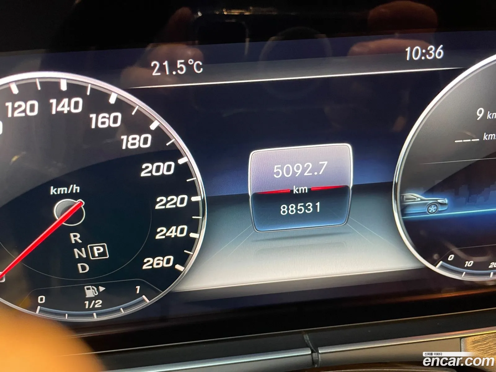 Mercedes-Benz E-Class W213 2018 — 12
