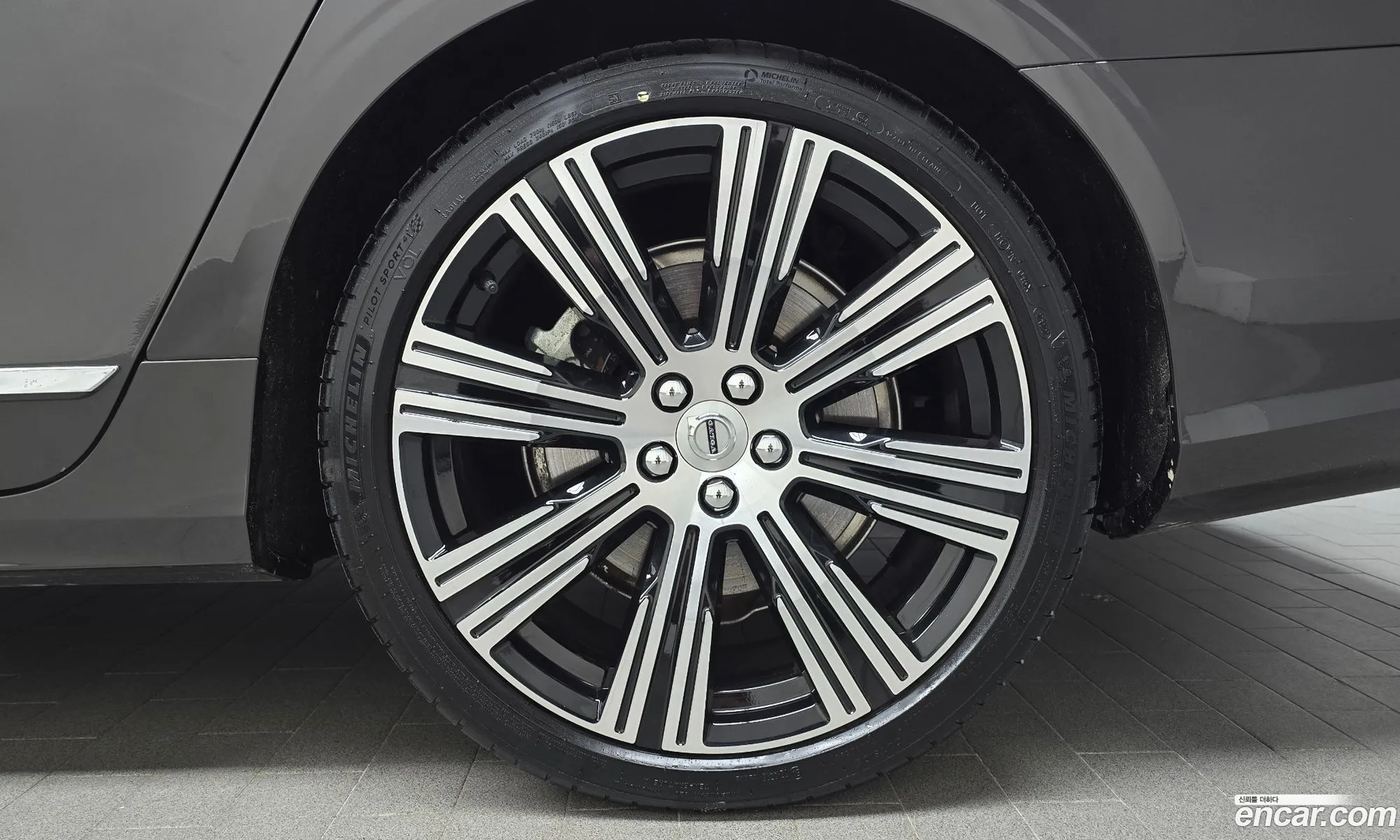 Volvo S90 2022 LVYPT0623PP326383 — 30