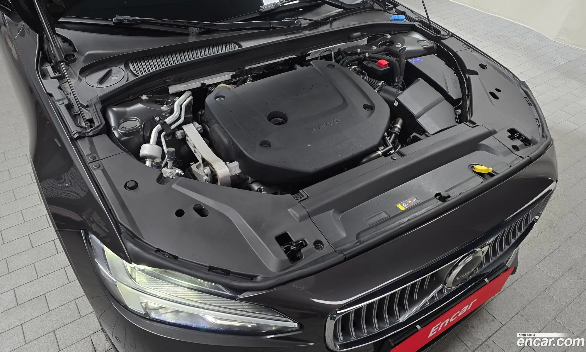 Volvo S90 2022 LVYPT0623PP326383 — 31