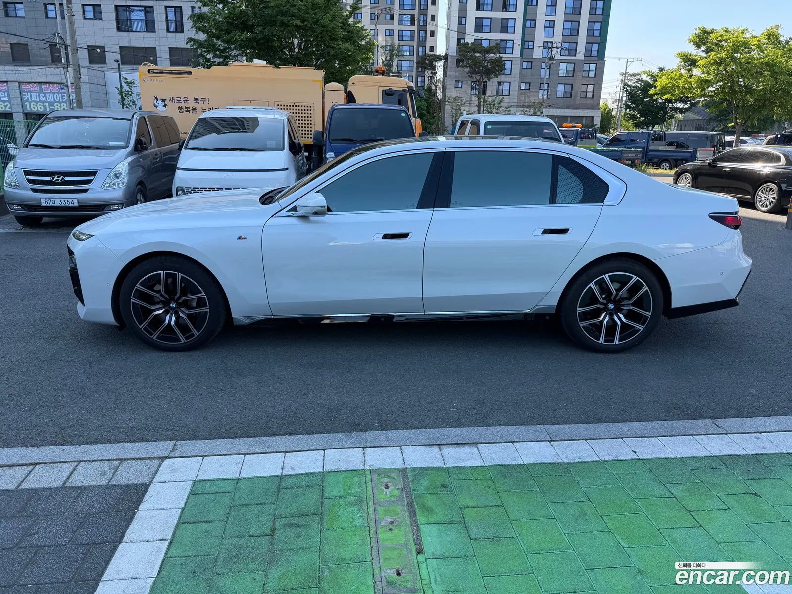 BMW 7 Series 2023 — 3