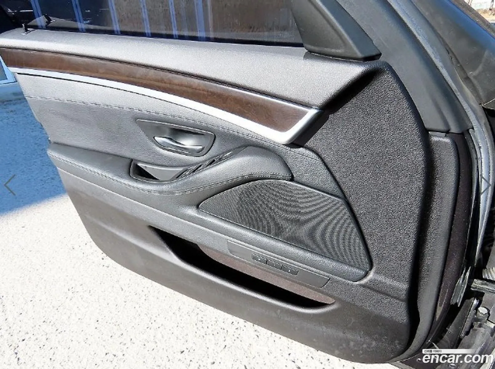 BMW 5 Series 2011 — 20