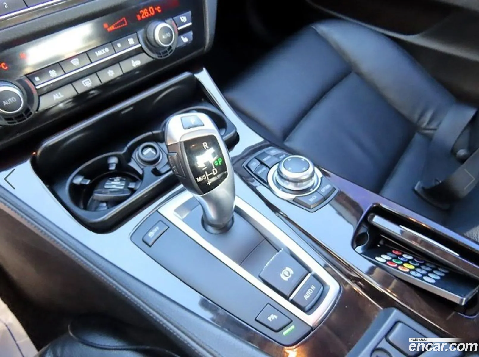 BMW 5 Series 2011 — 17