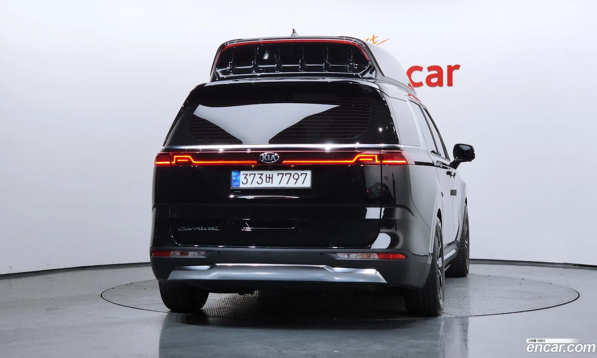 Kia Carnival 2021 — 34