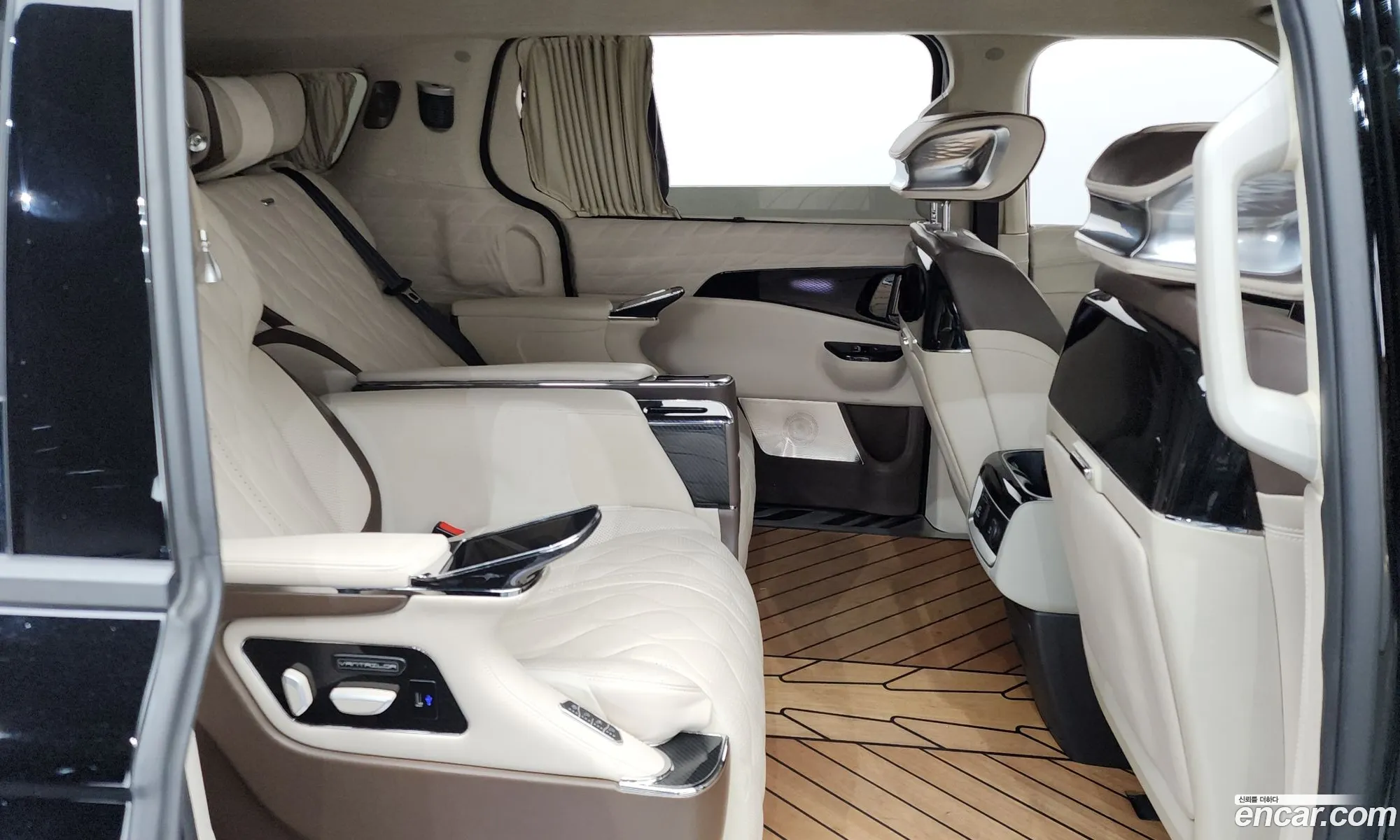 Kia Carnival 2021 — 29