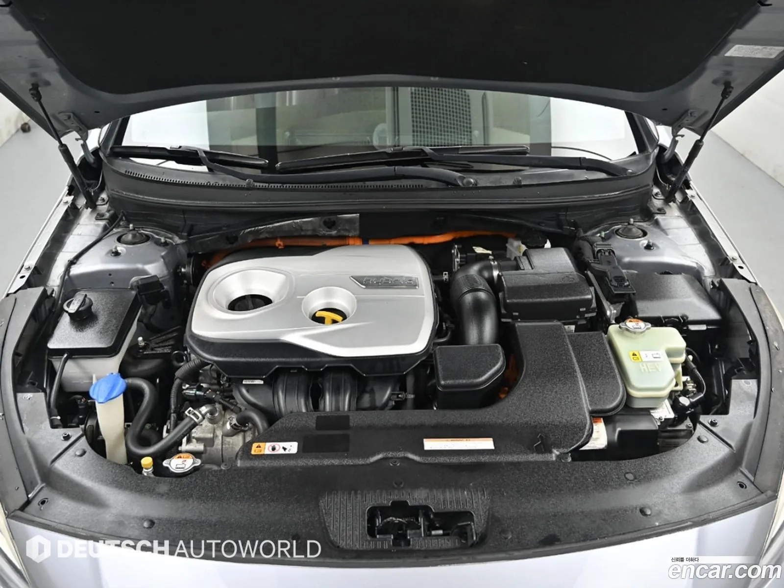 Hyundai LF Sonata Hybrid 2015 — 13