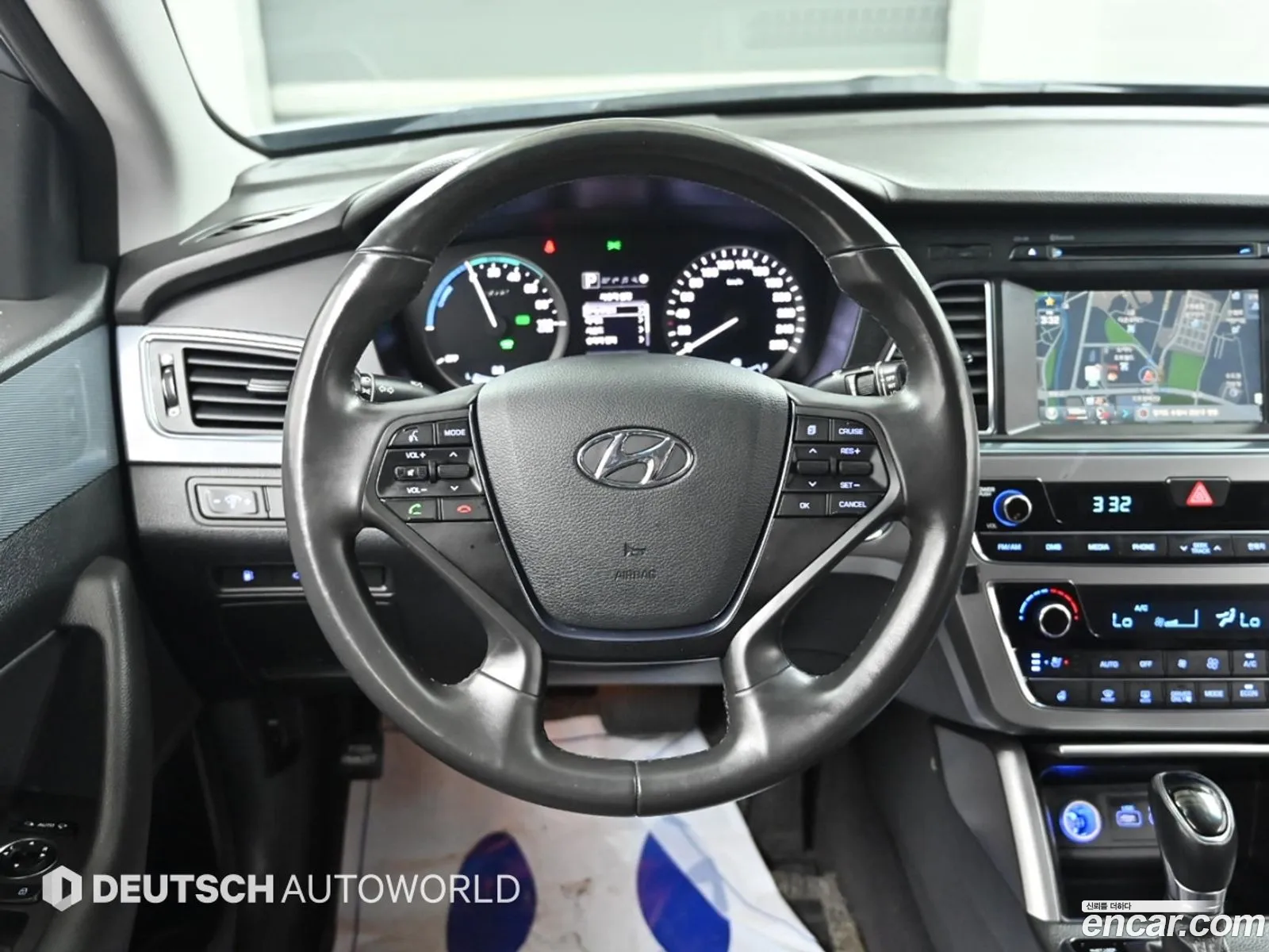 Hyundai LF Sonata Hybrid 2015 — 15