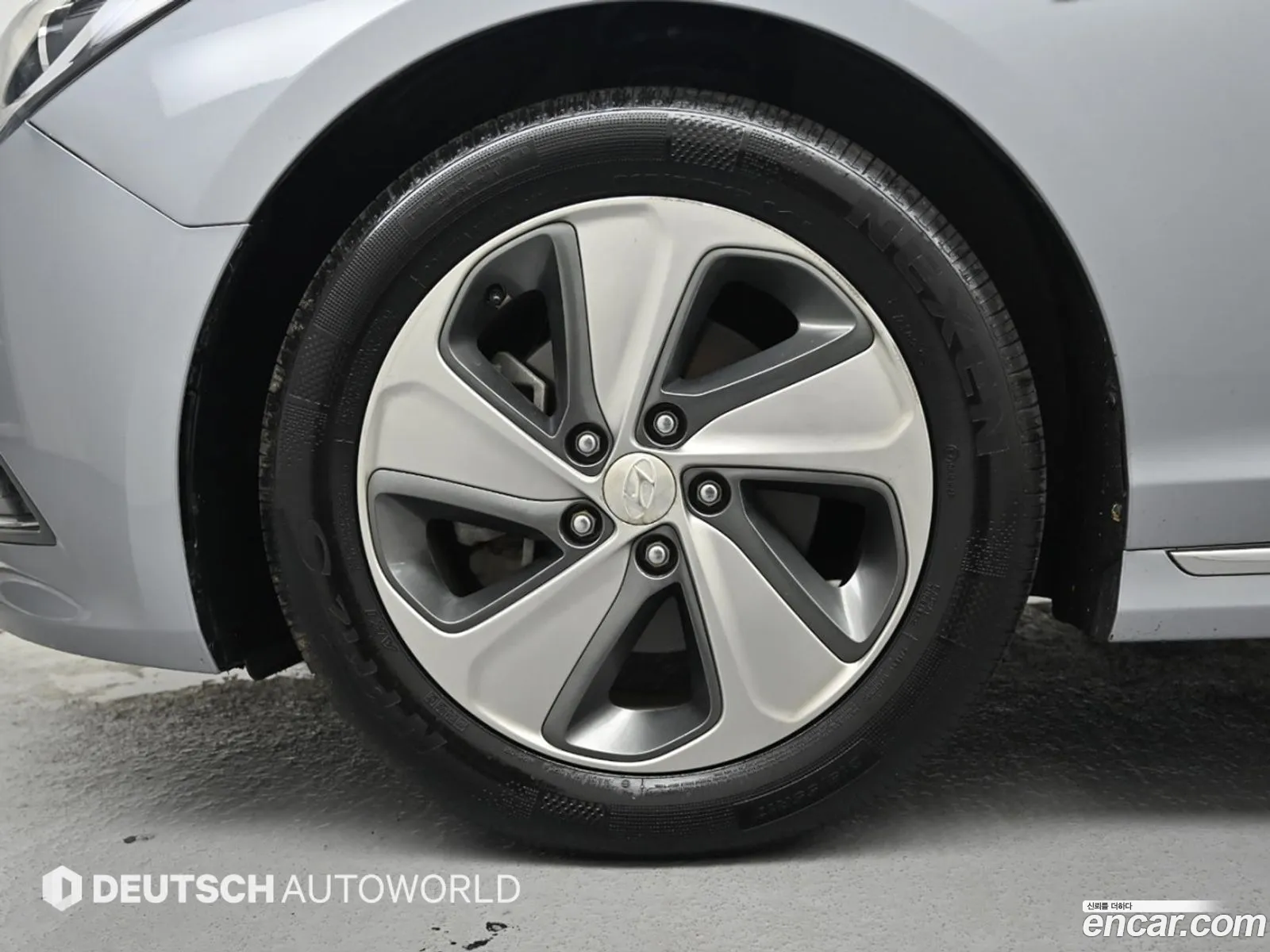 Hyundai LF Sonata Hybrid 2015 — 14