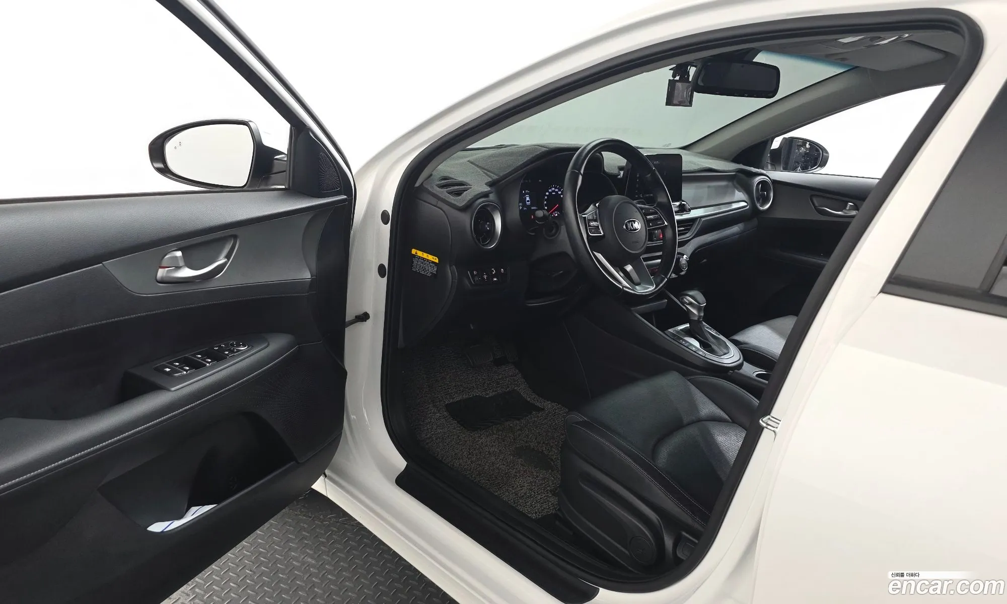 Kia K3 2019 — 7