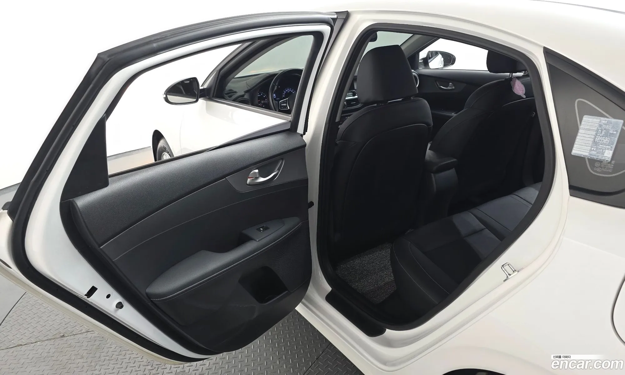 Kia K3 2019 — 27