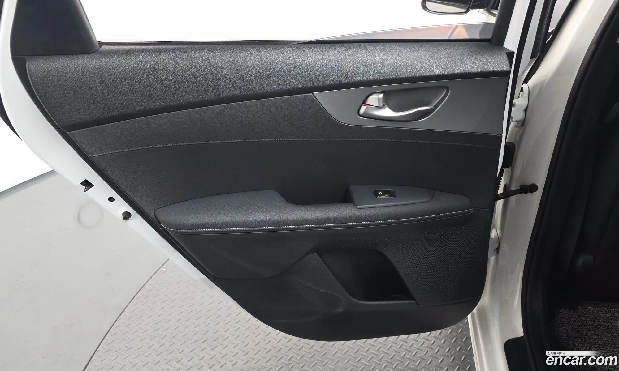 Kia K3 2019 — 18