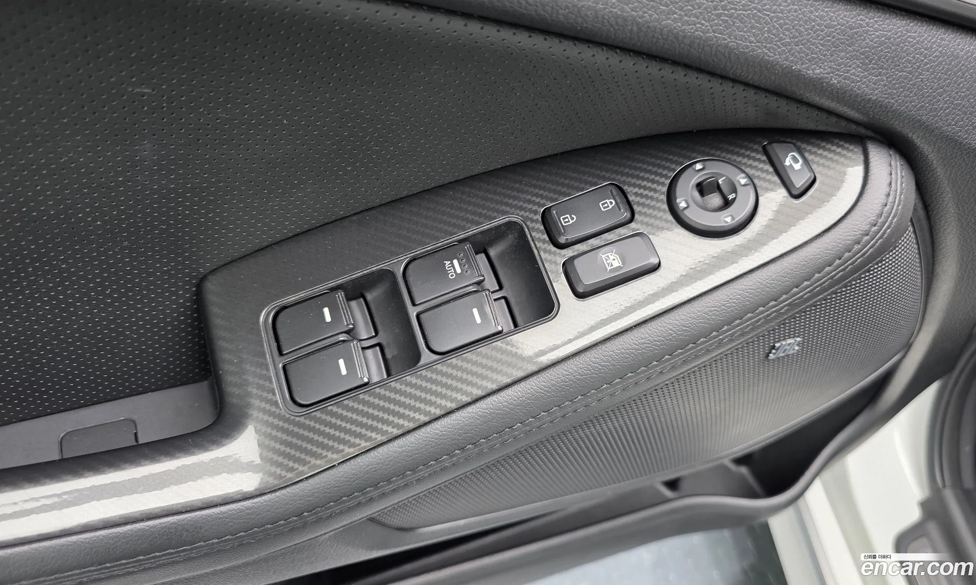 Kia K5 Hybrid 2011 — 3