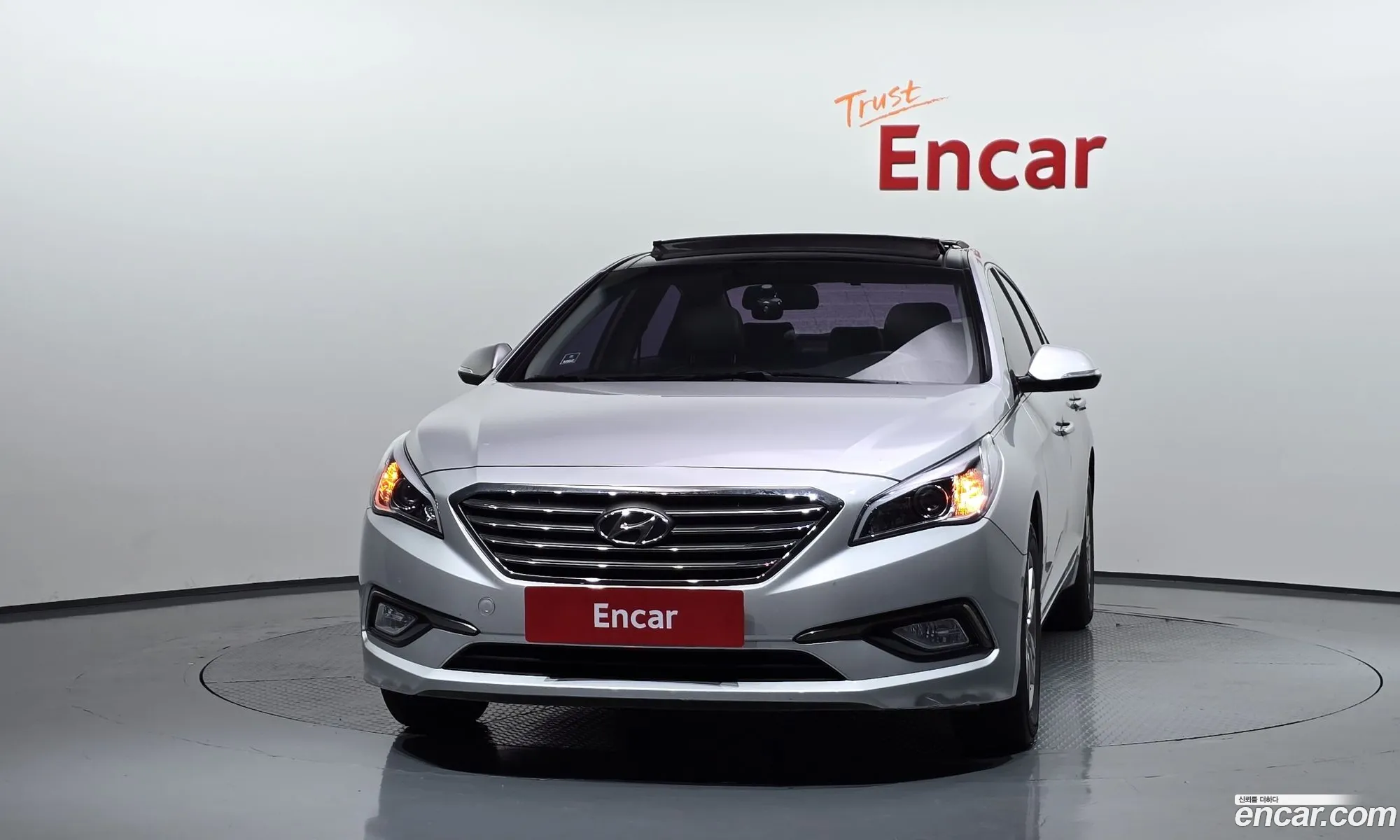 Hyundai LF Sonata 2014 — 17