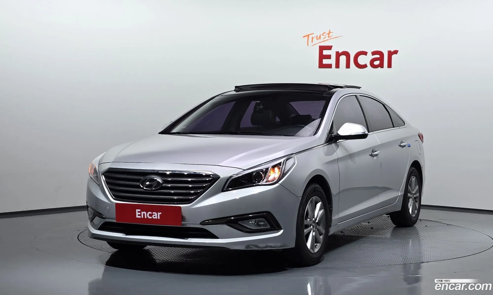 Hyundai LF Sonata 2014 — 10