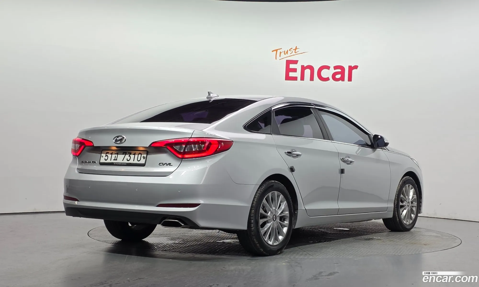 Hyundai LF Sonata 2014 — 29