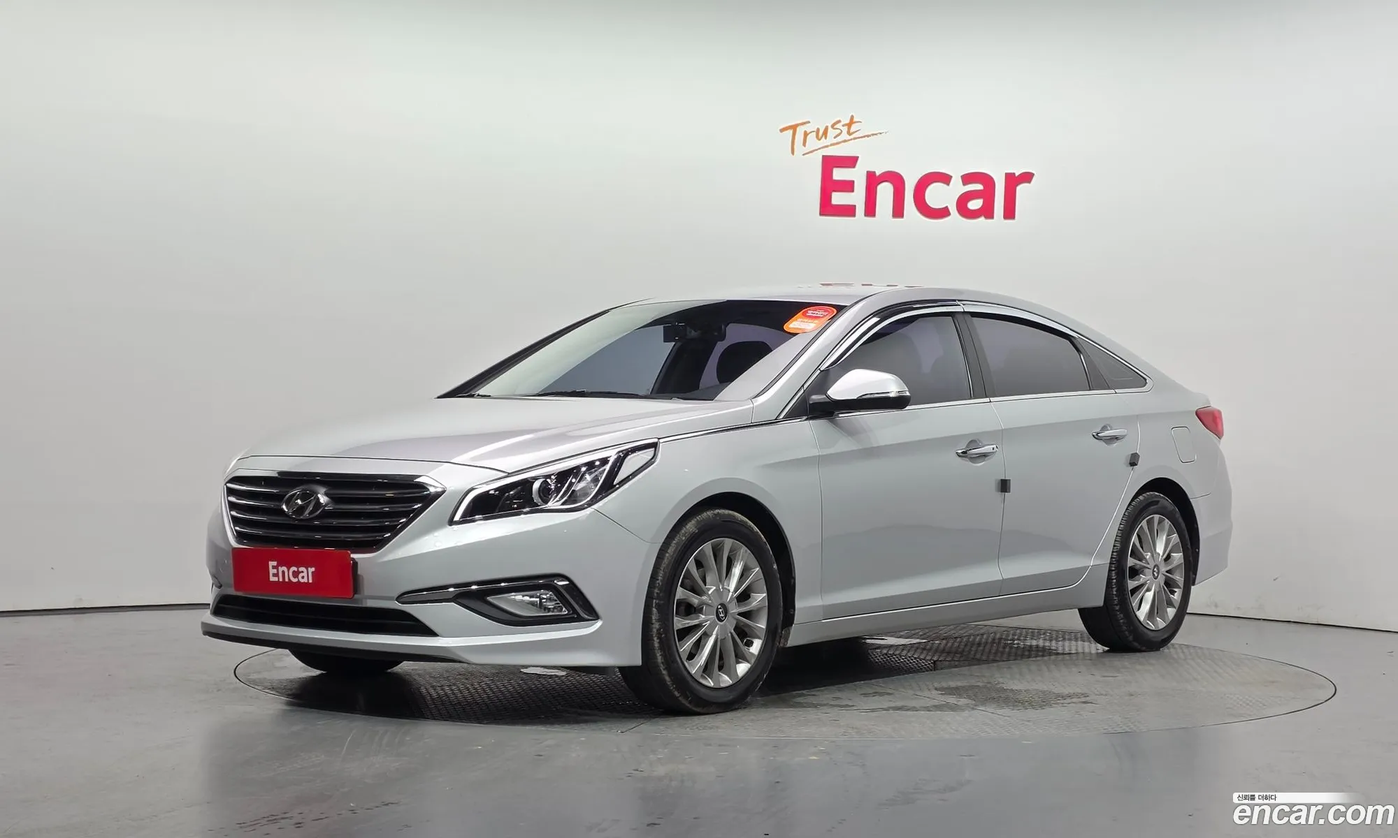 Hyundai LF Sonata 2014 — 16
