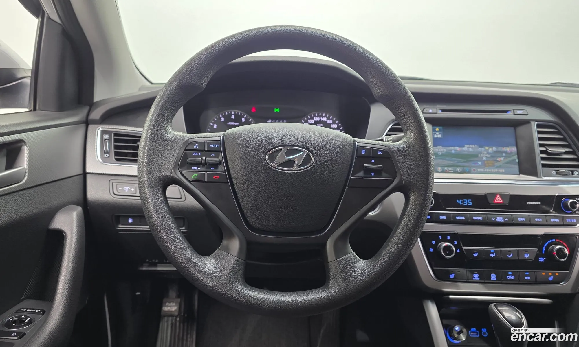 Hyundai LF Sonata 2014 — 15