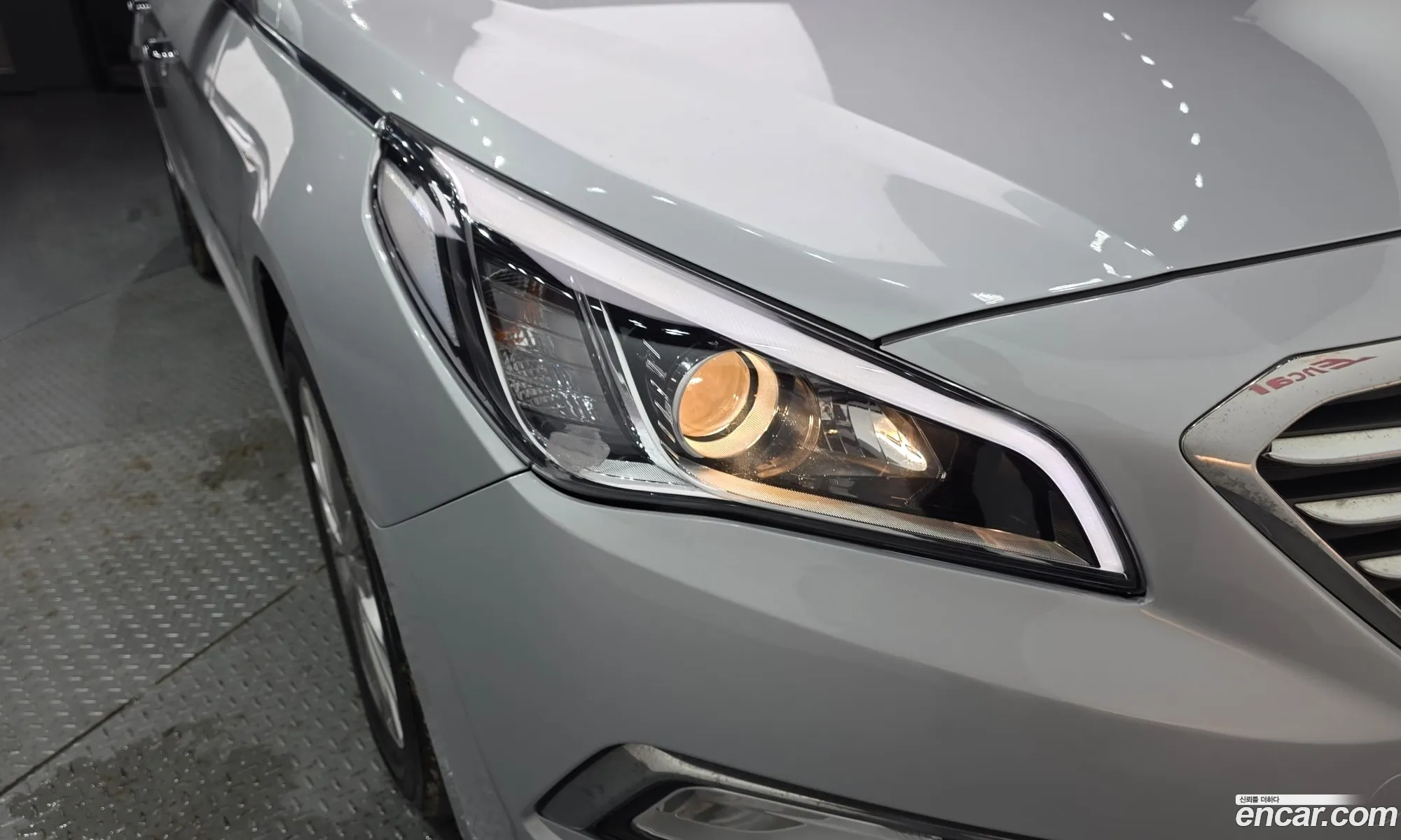 Hyundai LF Sonata 2014 — 28