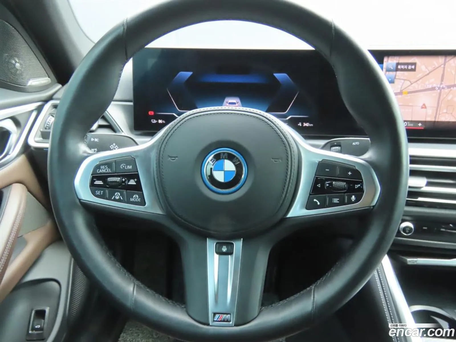 BMW i4 2023 — 16