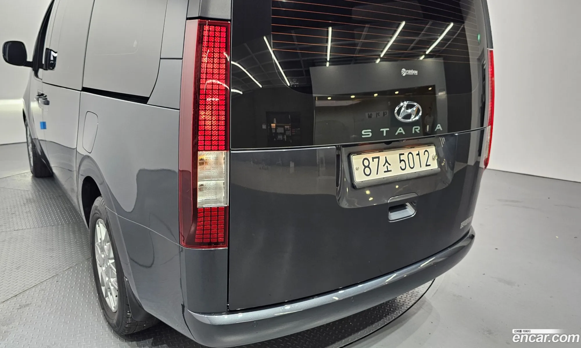 Hyundai Staria 2021 — 17
