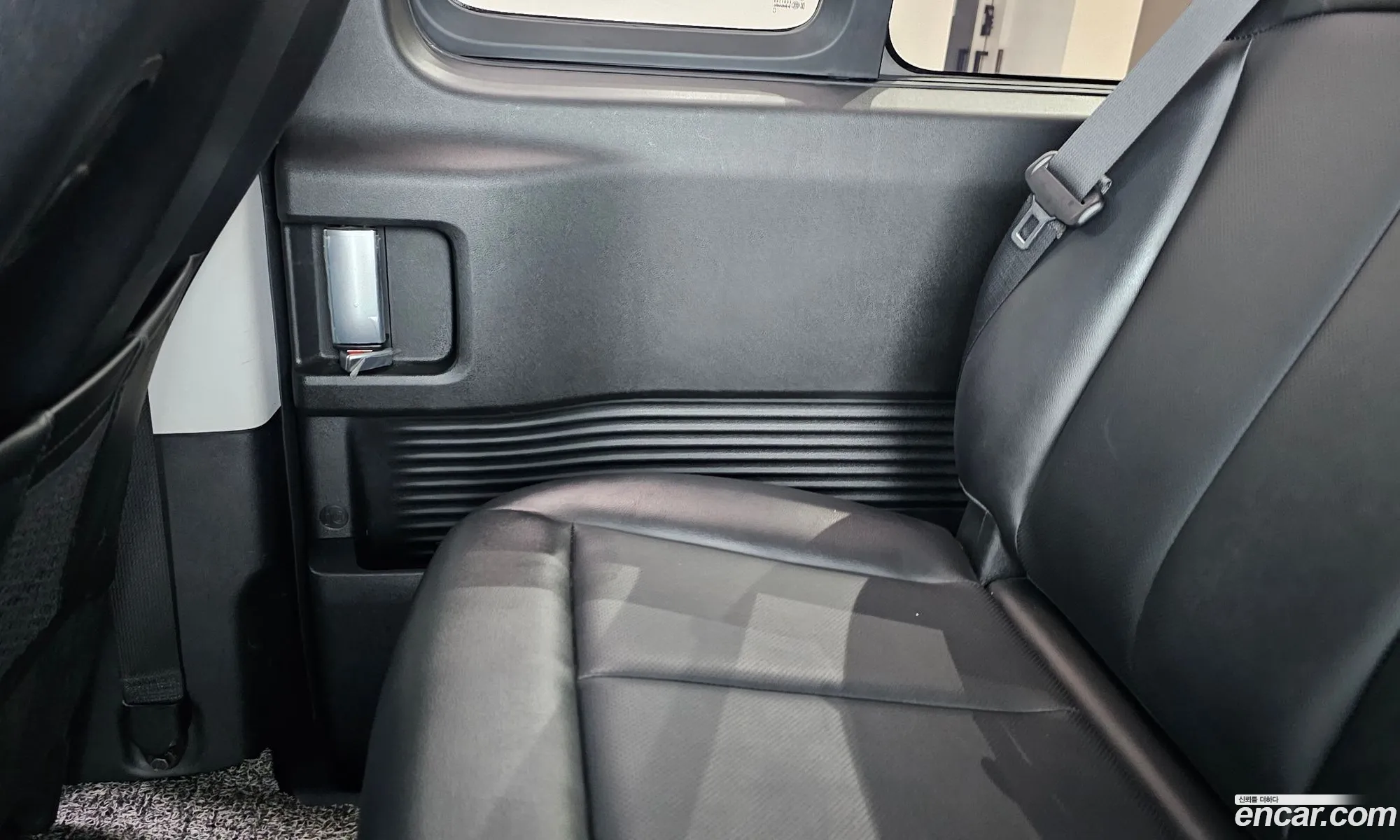 Hyundai Staria 2021 — 28