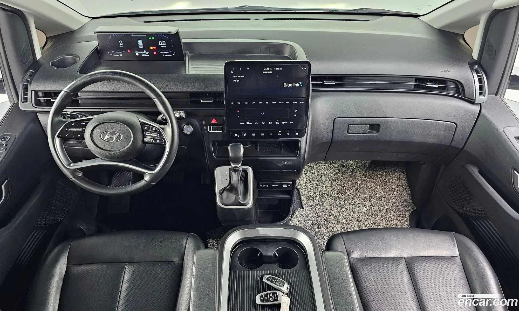 Hyundai Staria 2021 — 19