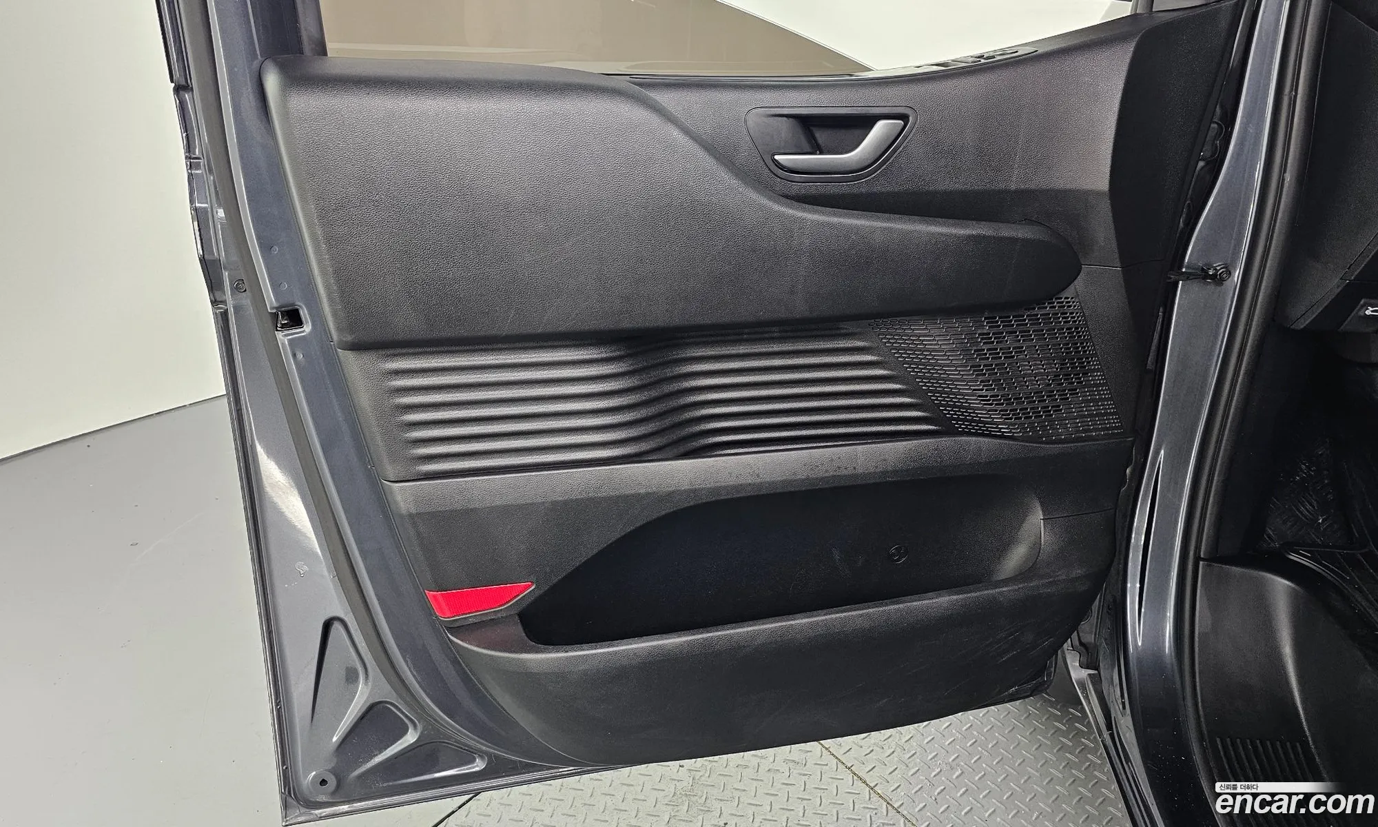 Hyundai Staria 2021 — 18