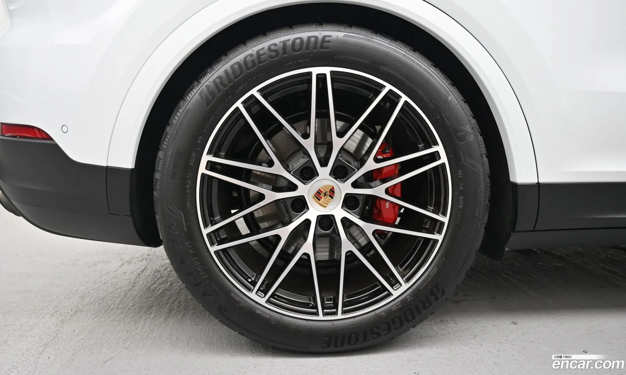 Porsche Cayenne 2025 — 6