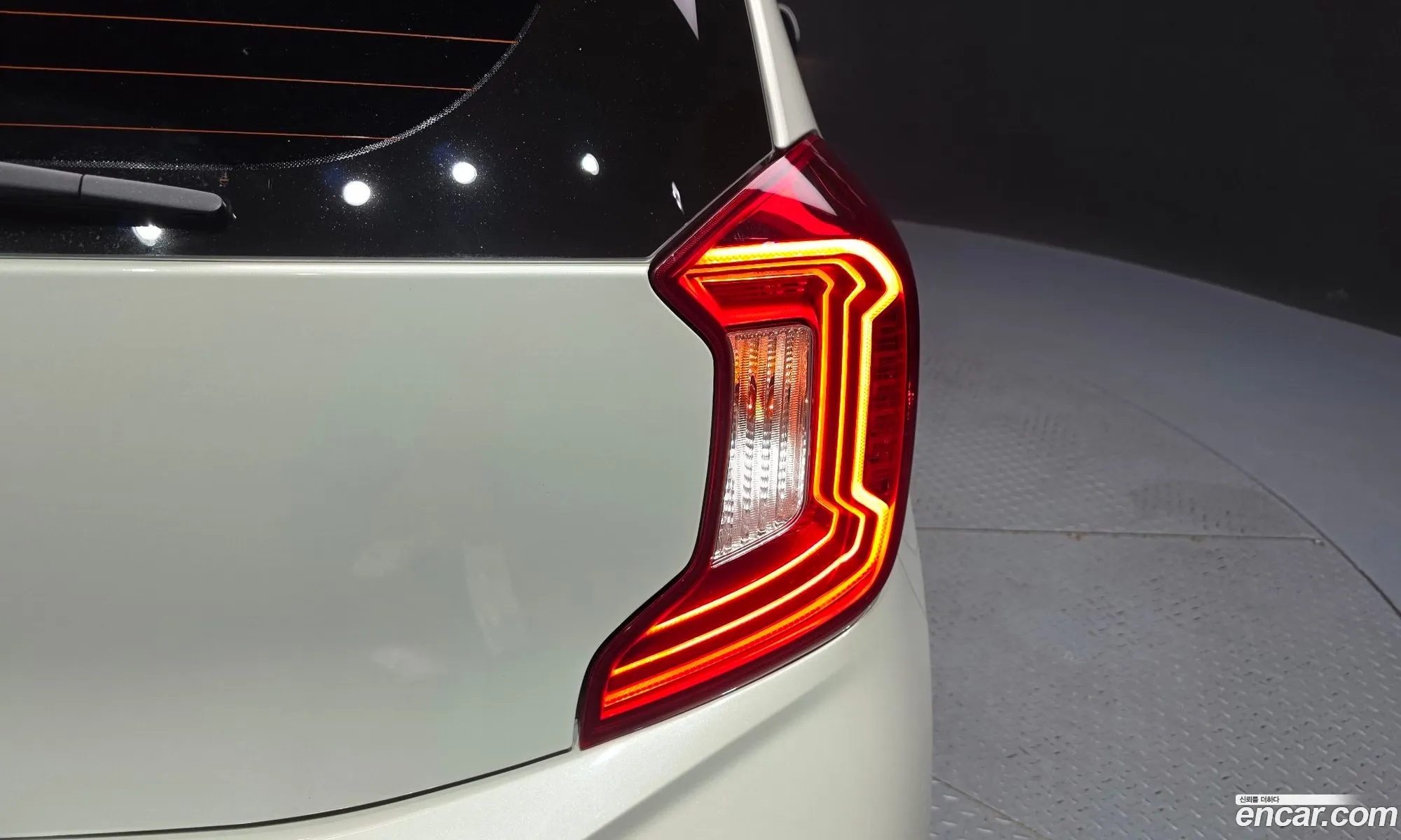 Kia Morning Urban 2023 — 30