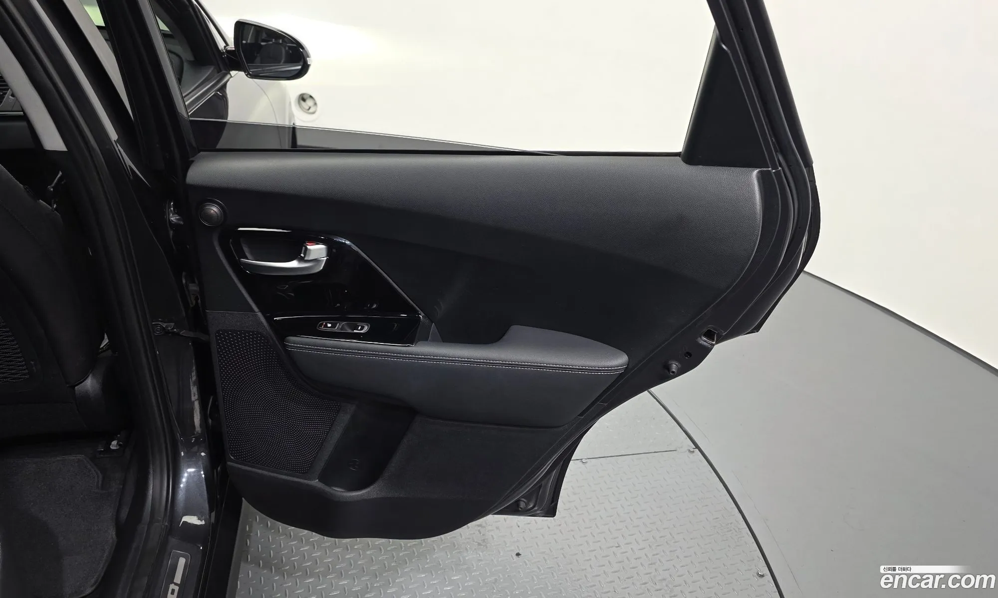 Kia Niro EV 2018 — 19