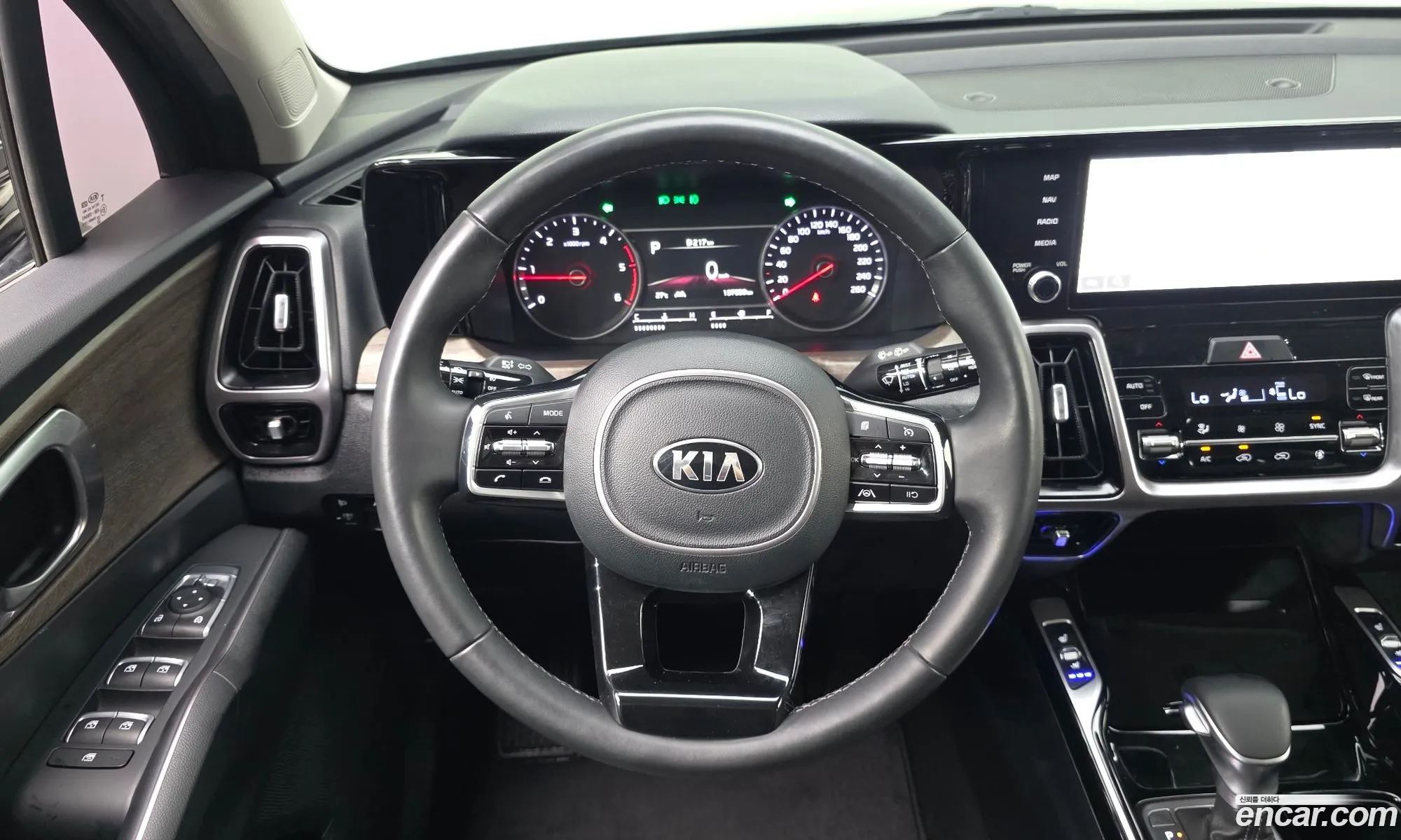 Kia Sorento 2021 — 25